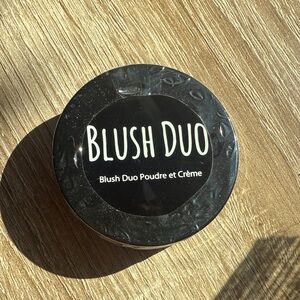 The Beauty Crop Blush Duo in Papaya